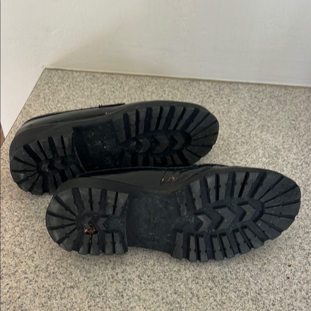 Vagabond Kenova Patent Leather Chunky Loafer - Picture 5 of 9